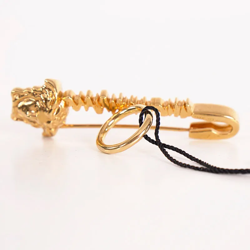 7 NEW $395 VERSACE TRIBUTE Gold Tone Brass LOGO MEDUSA Head Safety Pin RING