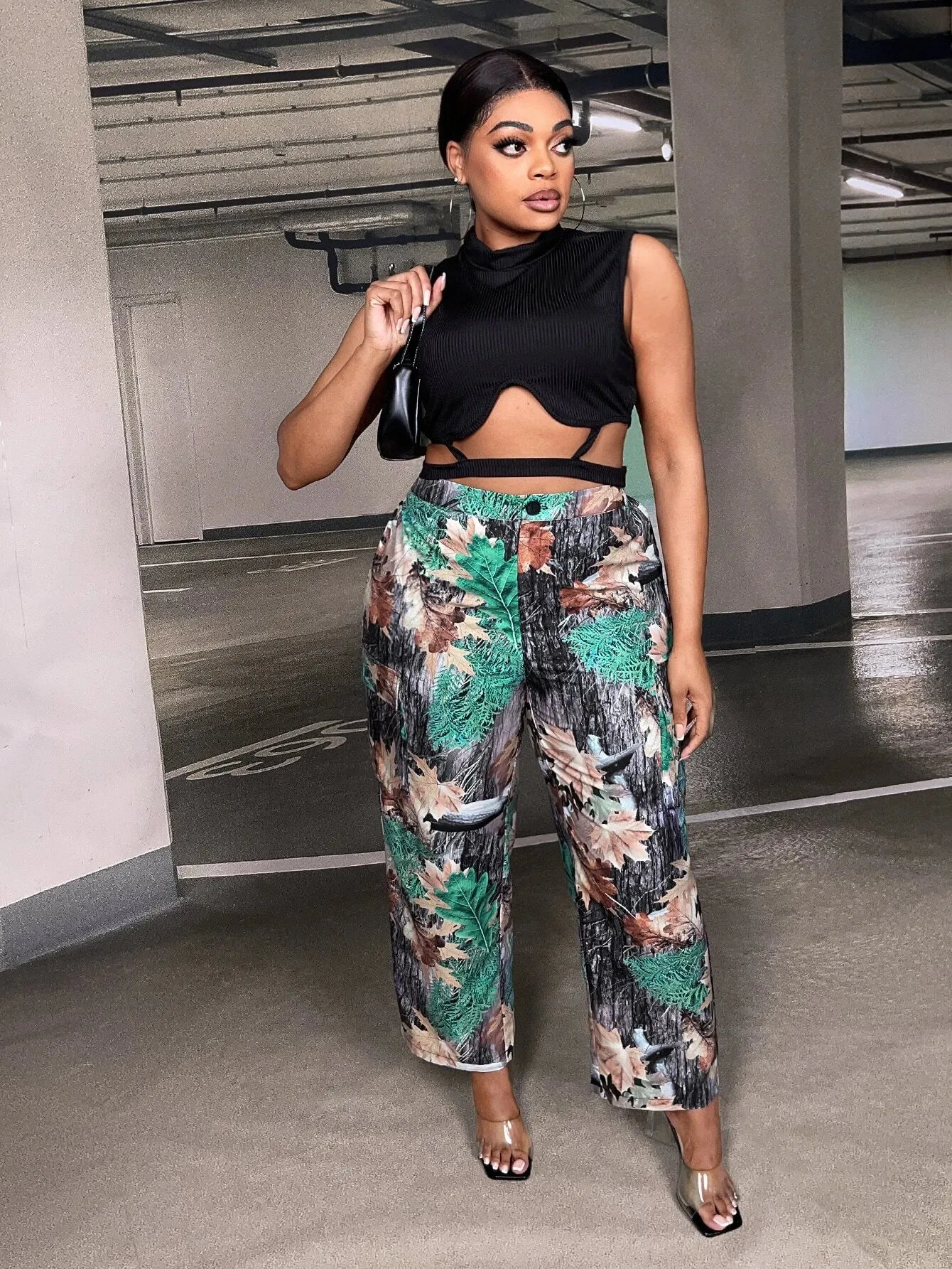 Allover Print Flap Pocket Side Cargo Pants