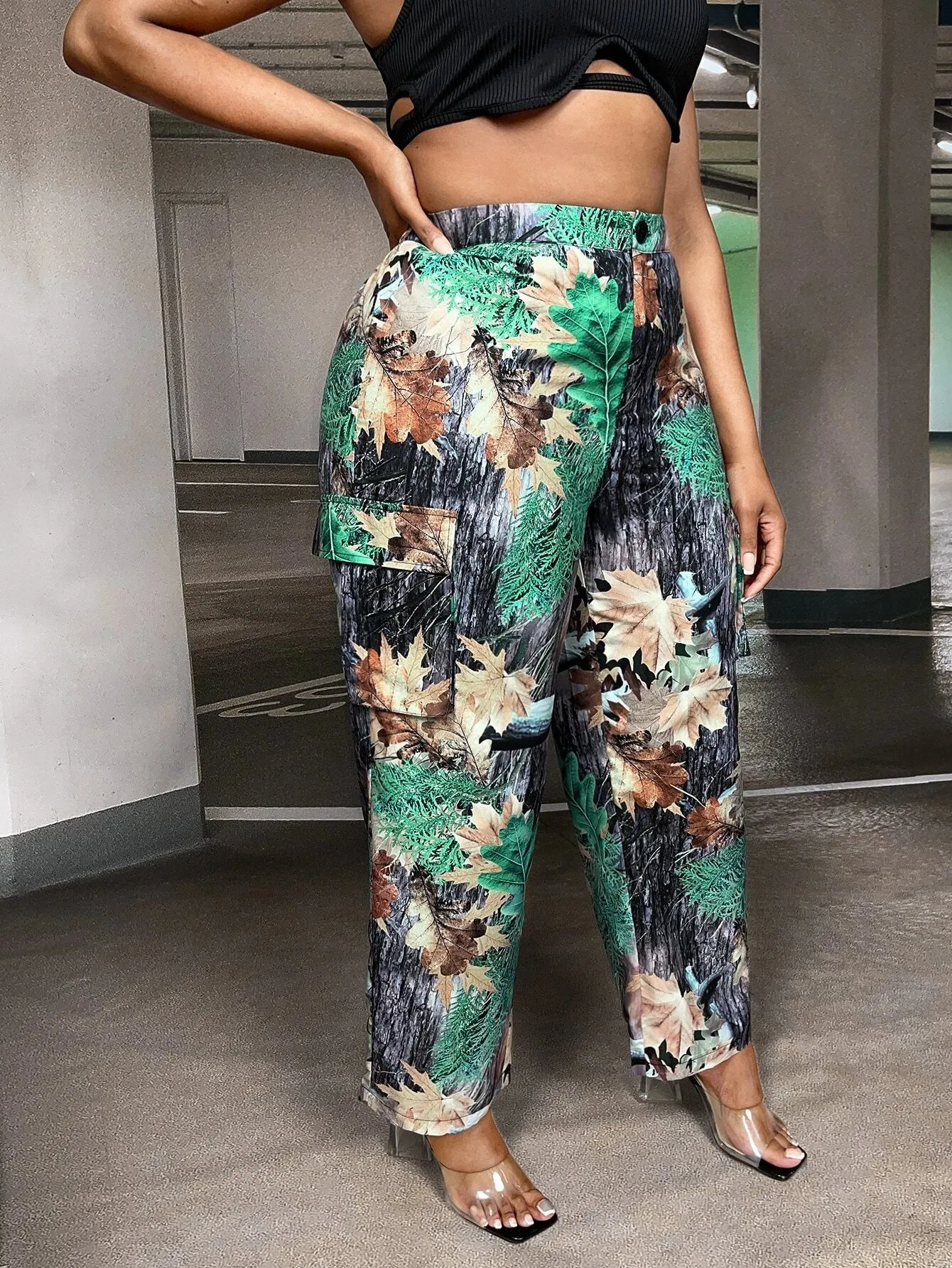Allover Print Flap Pocket Side Cargo Pants