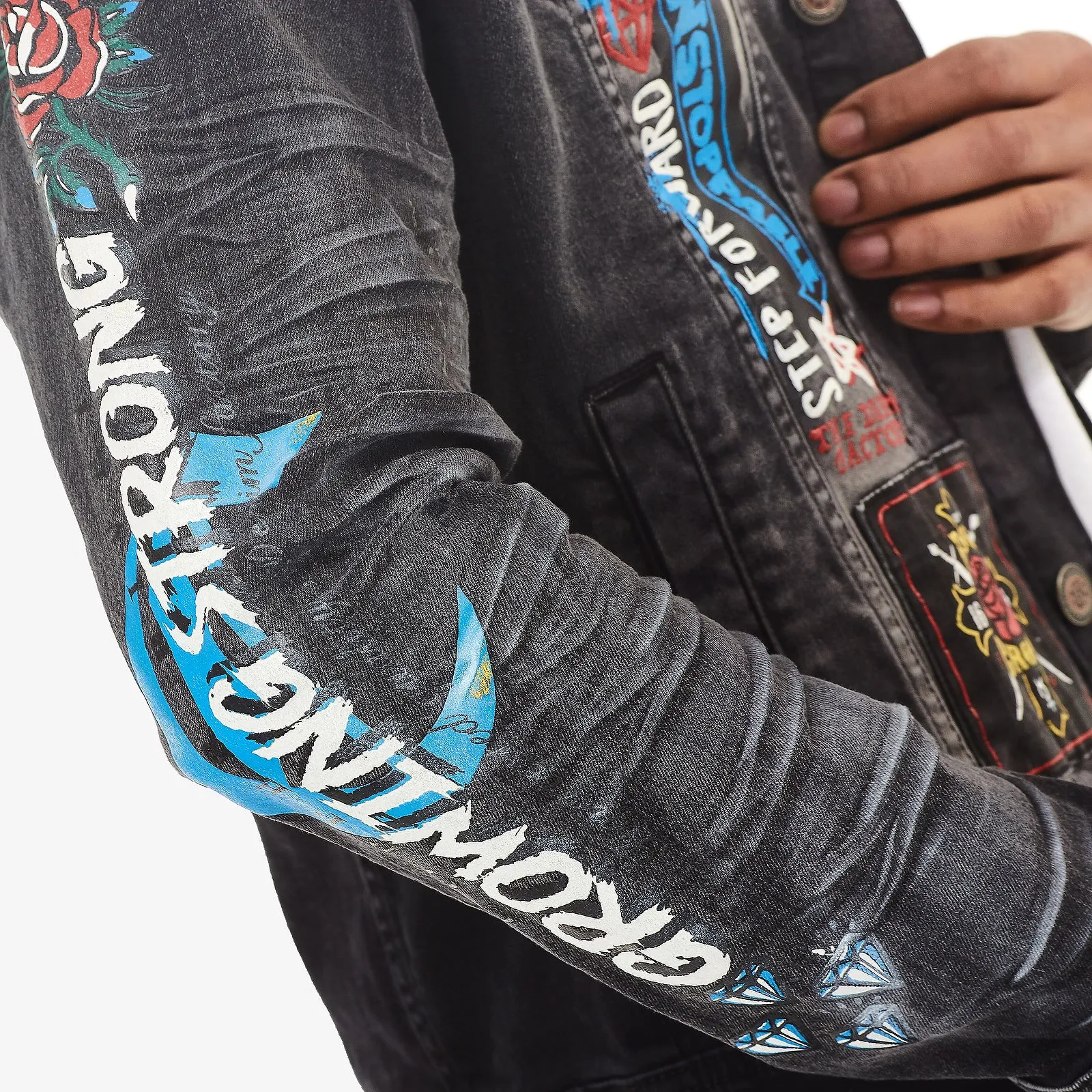 BLACK JACKET W/ PRINTS & ROSE EMBROIDERY