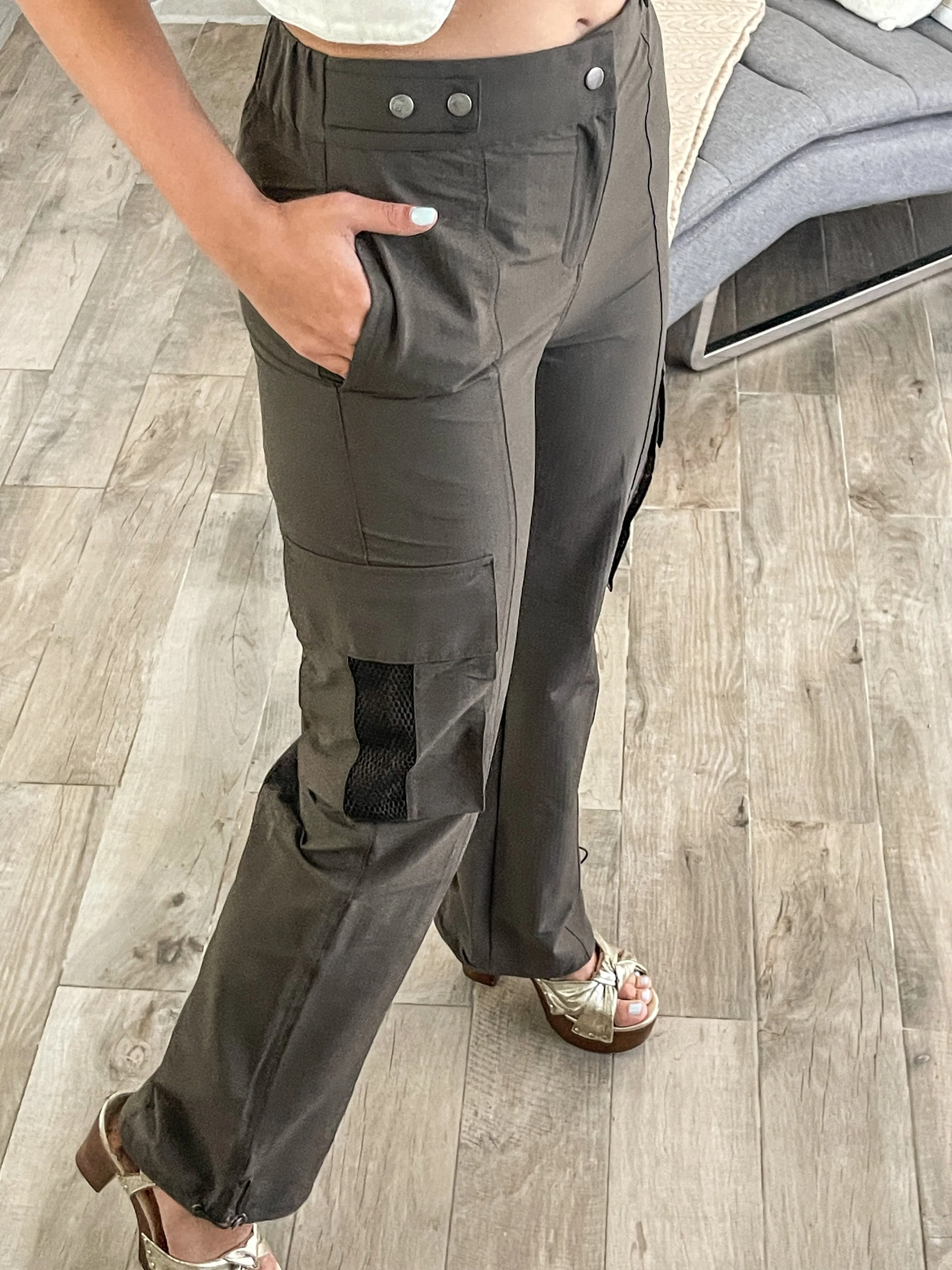 DARK OLIVE CARGO PANTS
