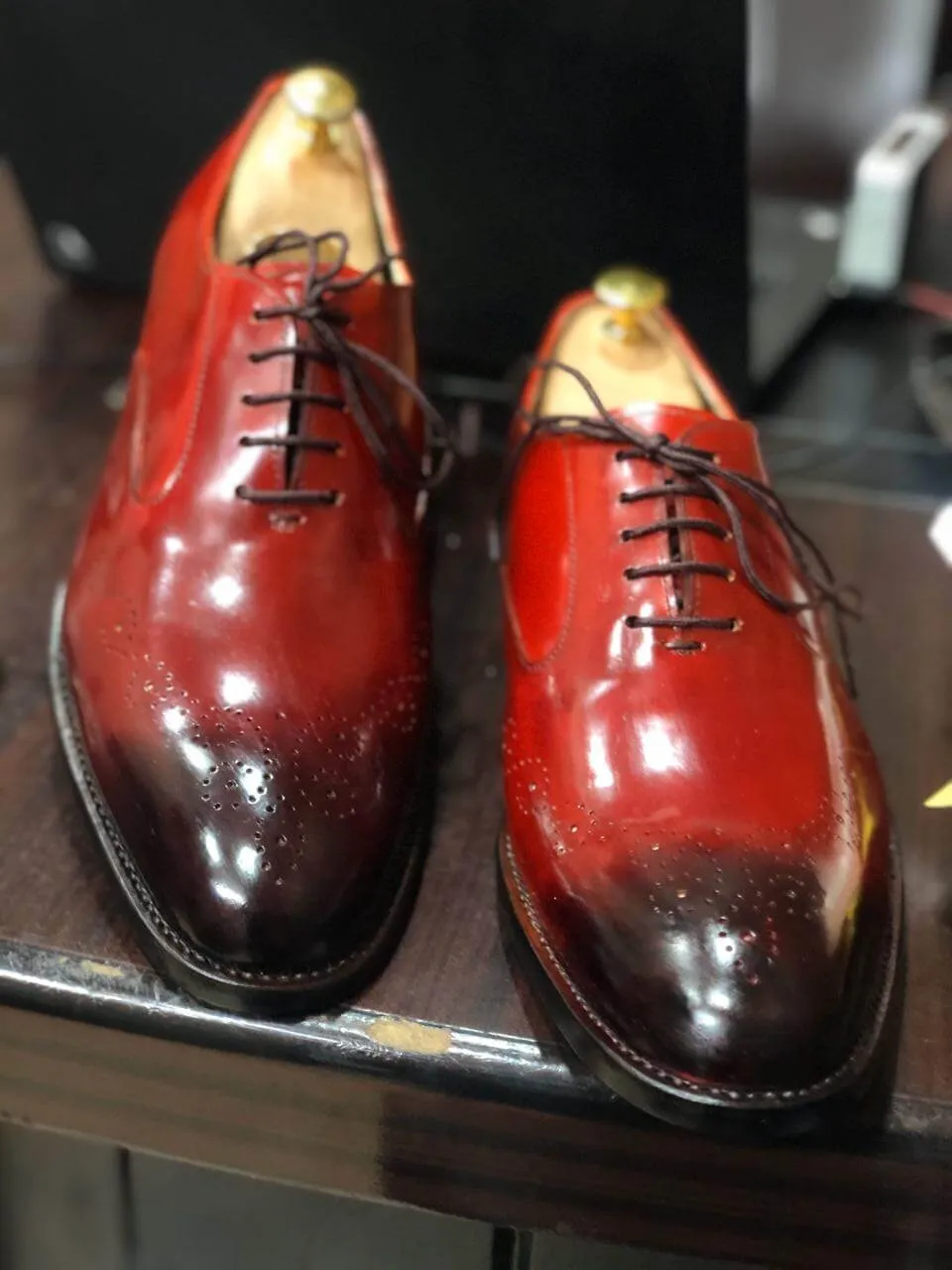Handmade Men's Burgundy Brogue Toe Leather Lace Up Shoes, Men Designer Dress Formal Luxury Shoes