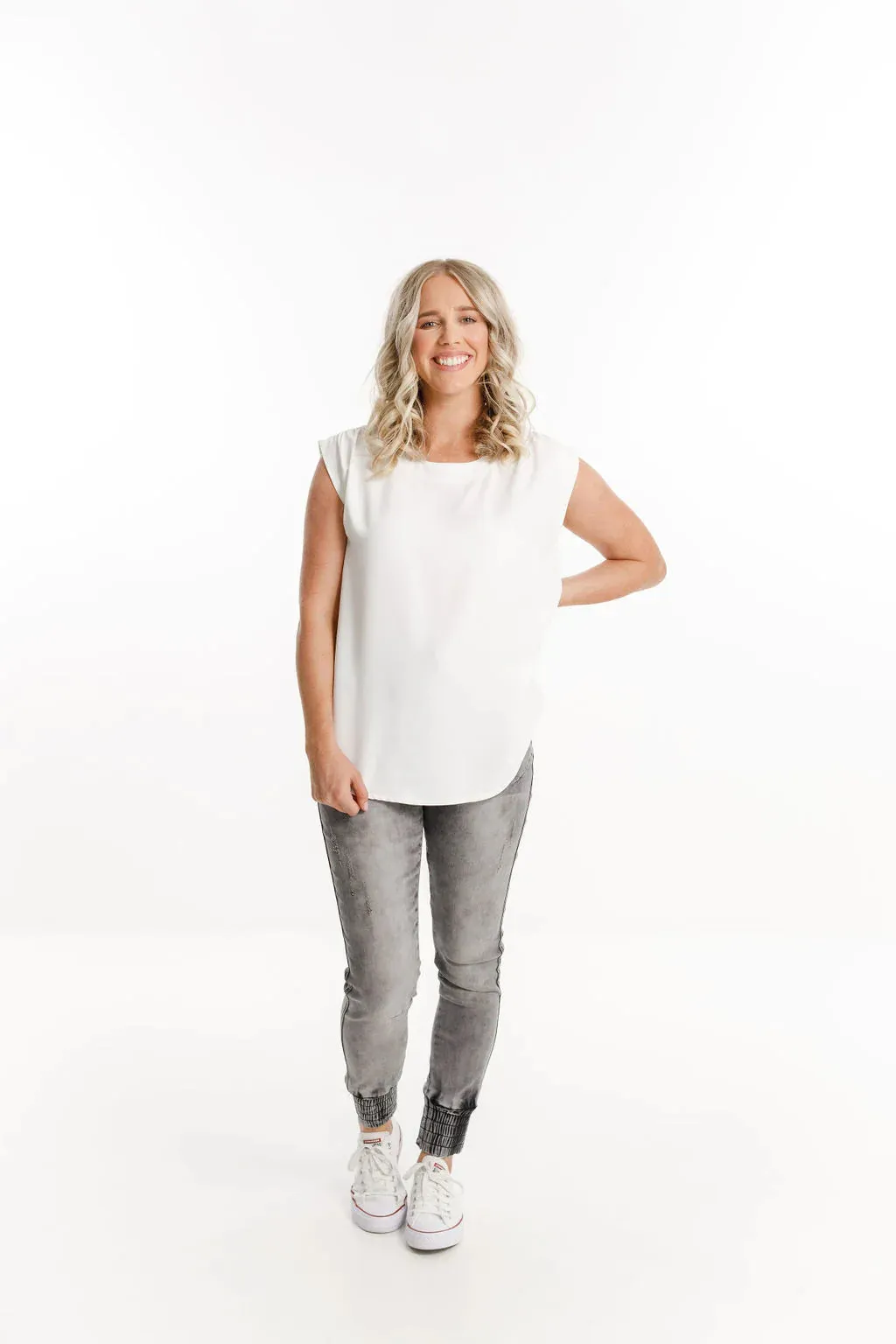 Home Lee Weekender Jeans Grey Wash