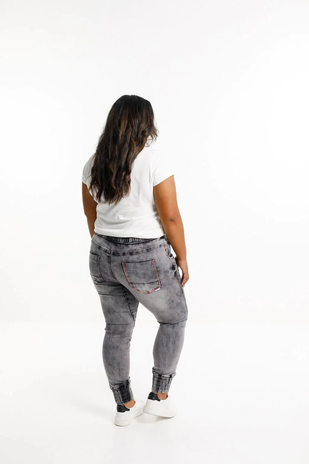 Home Lee Weekender Jeans Grey Wash