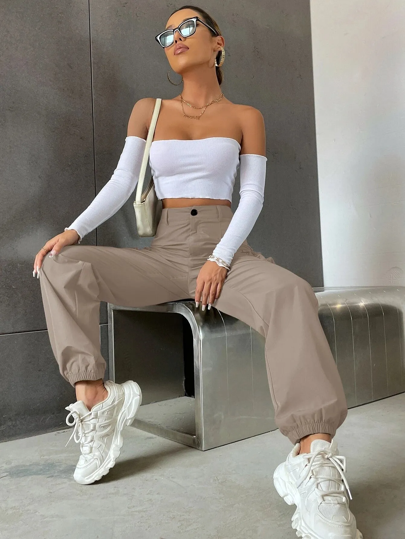 Solid Colored Regular Fit Pocket Pants