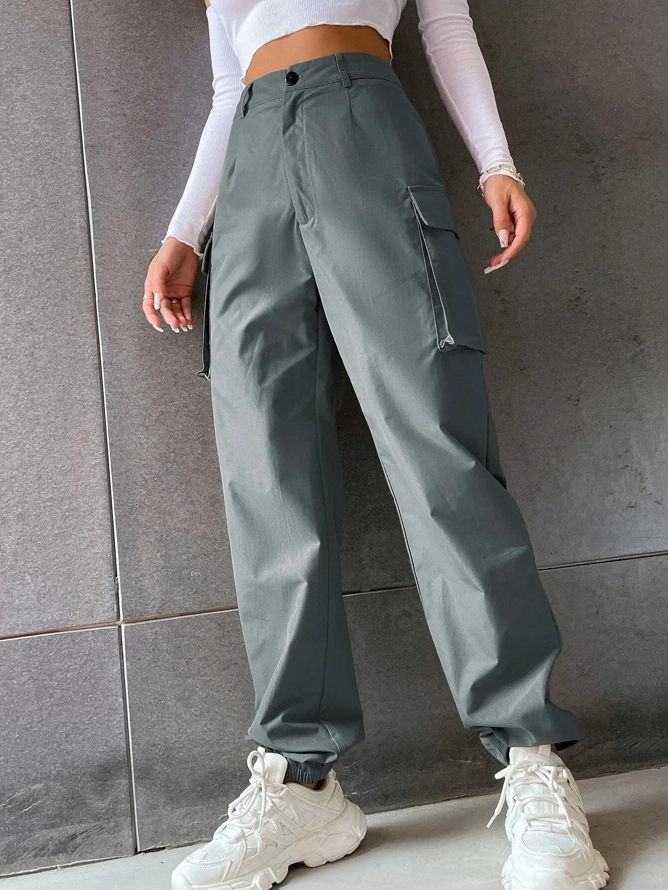 Solid Colored Regular Fit Pocket Pants