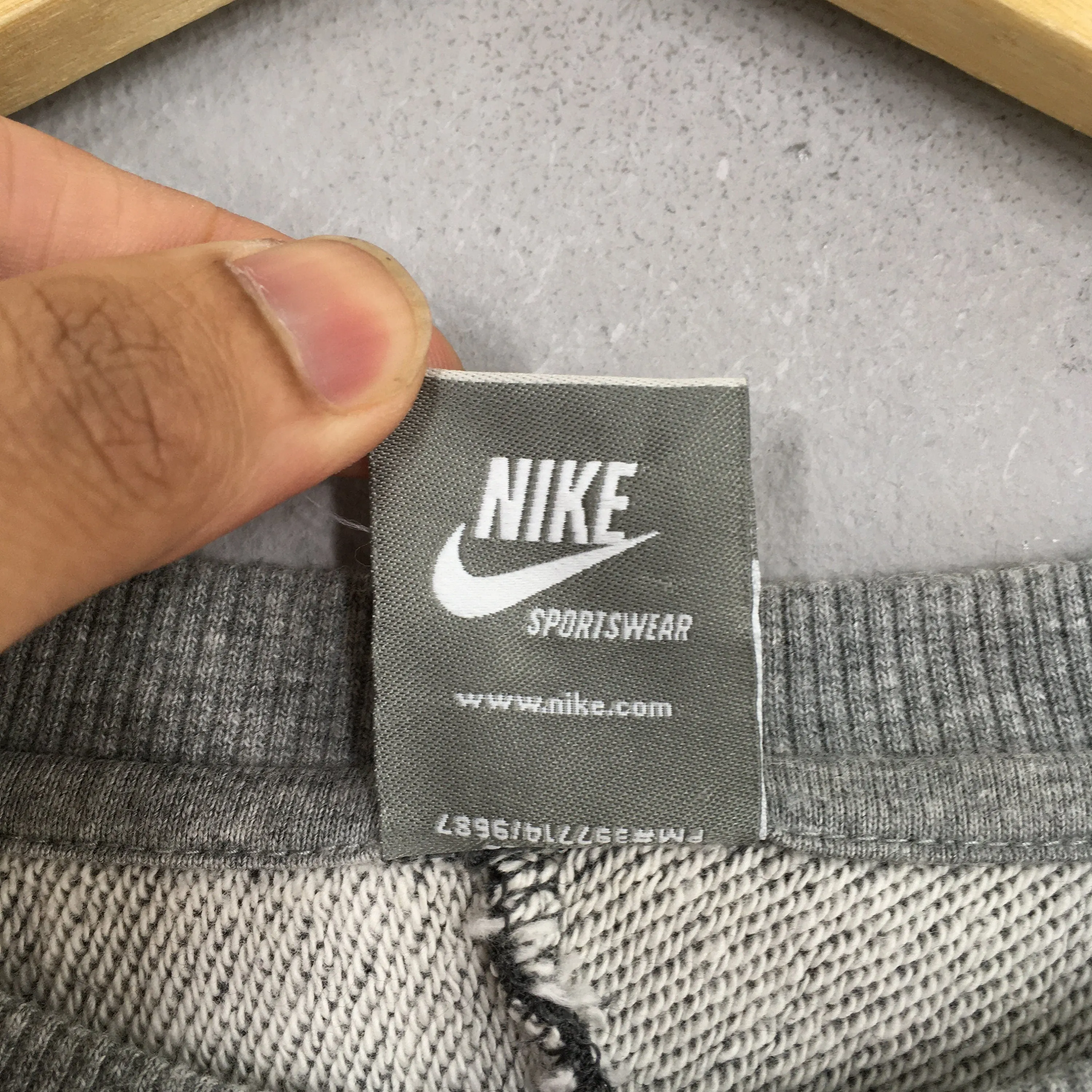 Y2K Nike Swoosh Gray Sweatshirt Small