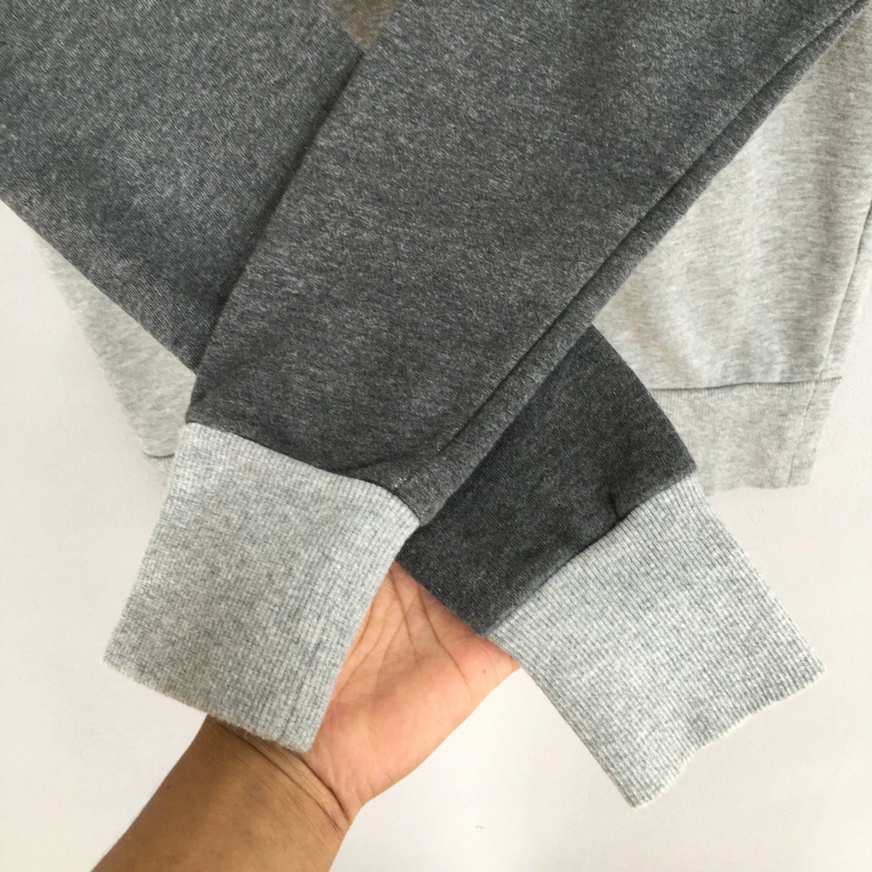 Y2K Nike Swoosh Gray Sweatshirt Small