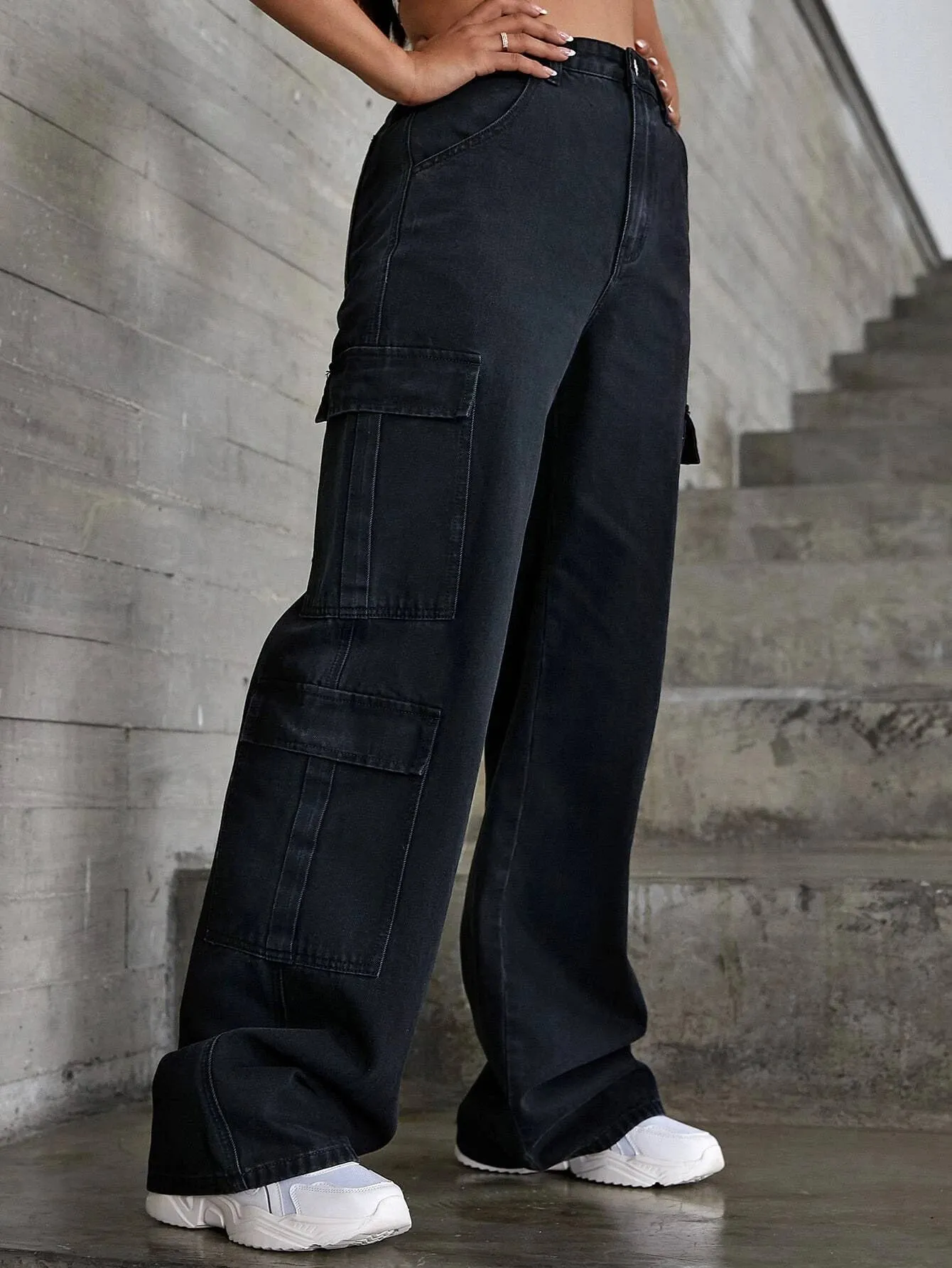 Zipper Flap Pocket Cargo Jean